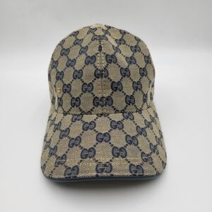 Gucci GG Canvas Leather Supreme Cap..